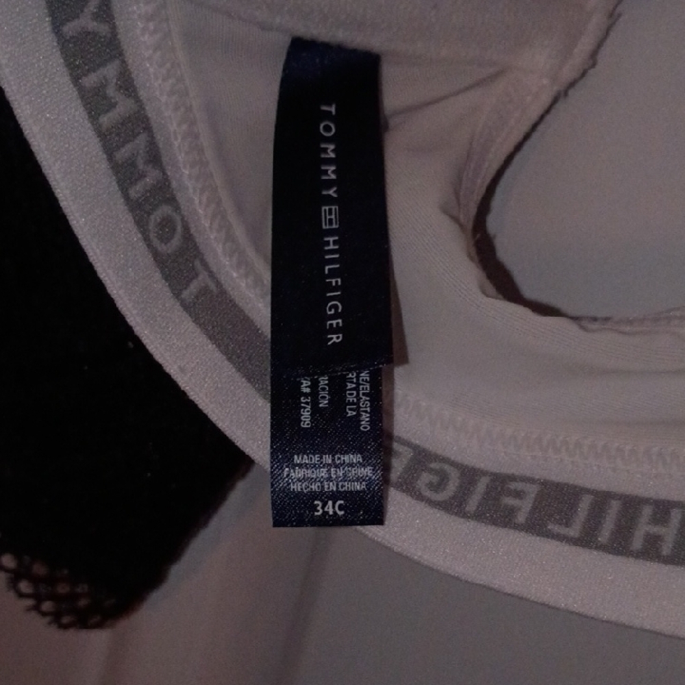 3-Pack Bra Bundle – 34C – New
Victoria’s Secret PINK, Tommy Hilfiger, Sophie B - Picture 2 of 6